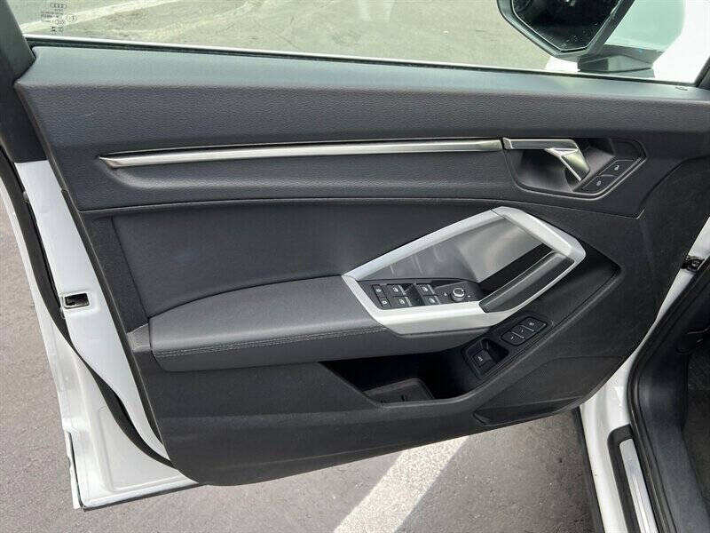 2023 Audi Q3 quattro S line Premium 45 TFSI