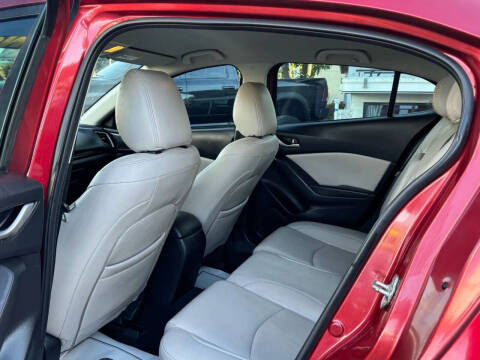 2015 Mazda MAZDA3 i Touring