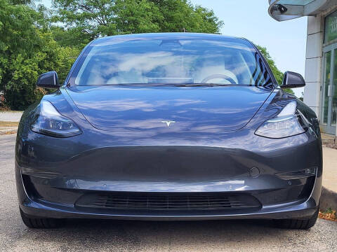 2022 Tesla Model 3 Long Range