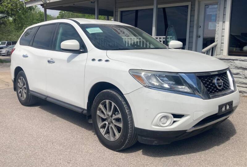 2013 Nissan Pathfinder for sale at USA AUTO CENTER in Austin TX