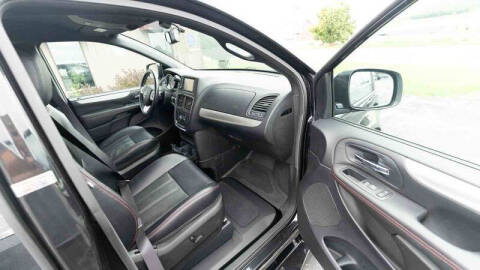 2013 Dodge Grand Caravan R/T