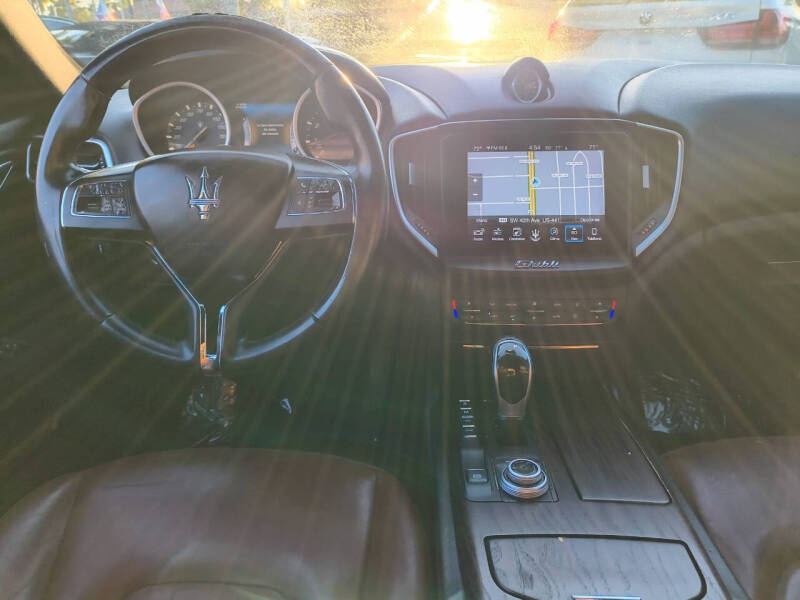 2017 Maserati Ghibli