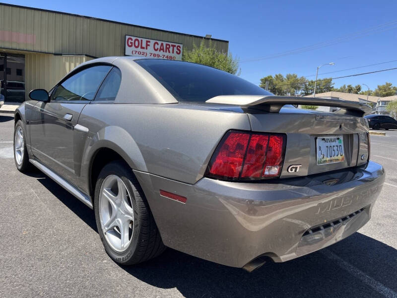 2002 Ford Mustang GT Deluxe