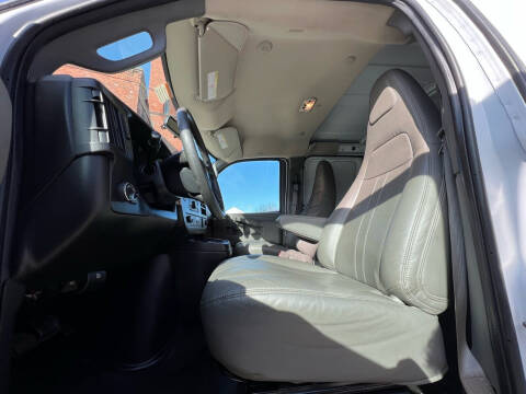 2020 Chevrolet Express 2500