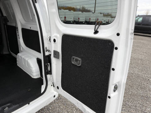 2021 Nissan NV200 SV