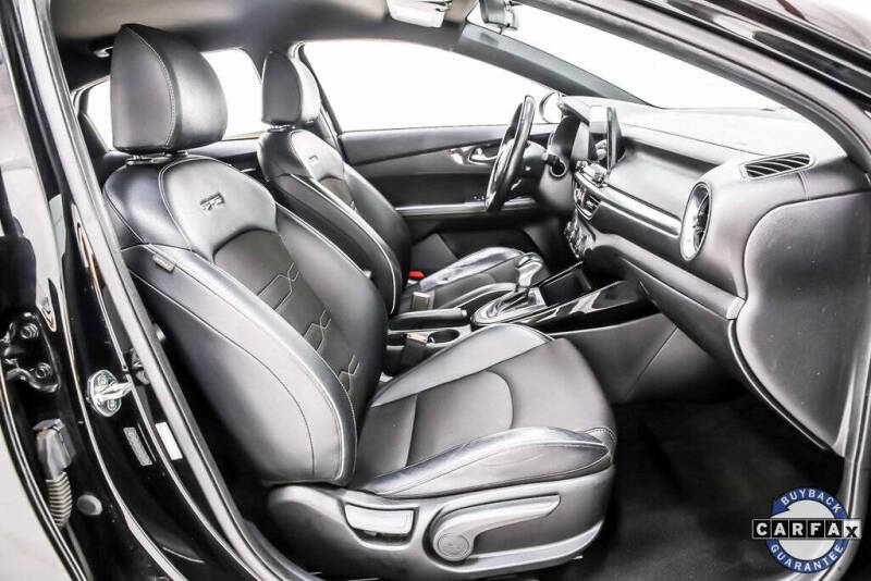 2021 Kia Forte GT Line