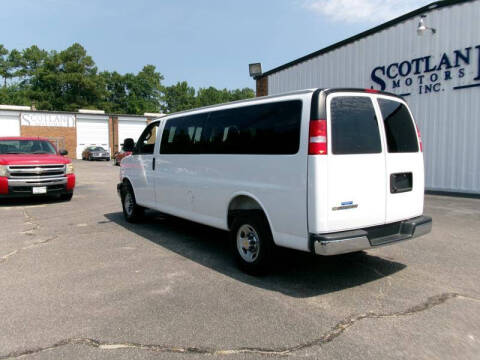 2025 Chevrolet Express LT 3500
