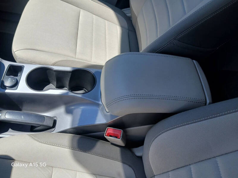 2015 Ford Escape SE
