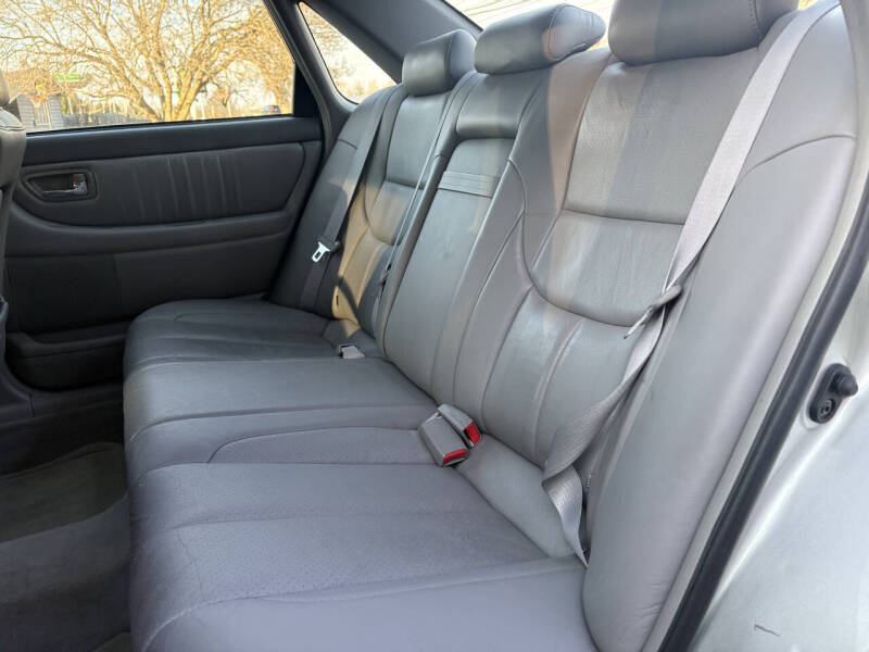 2003 Toyota Avalon XL