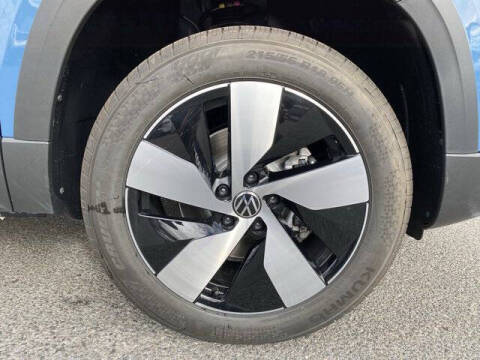 2026 Volkswagen Taos S 4Motion