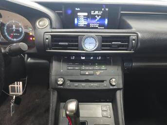 2017 Lexus RC 200t