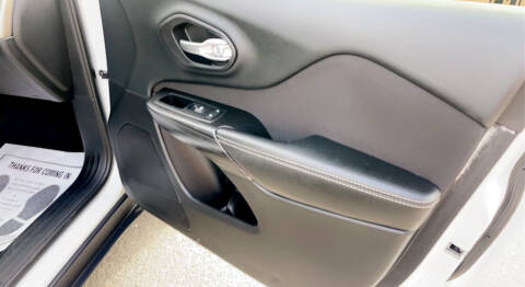 2014 Jeep Cherokee Sport