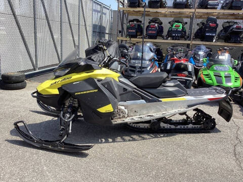 2021 Ski-Doo Renegade® Sport Rotax