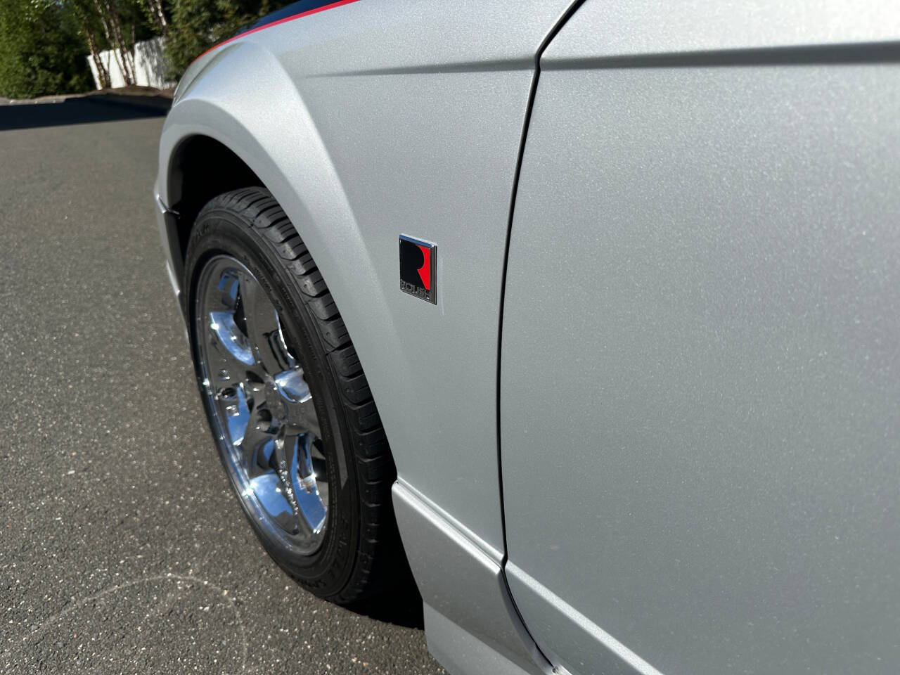 2004 Ford Mustang 12