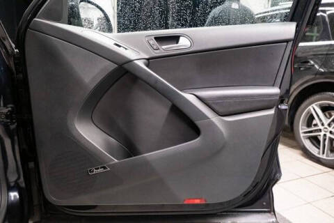 2017 Volkswagen Tiguan 2.0T SEL 4Motion