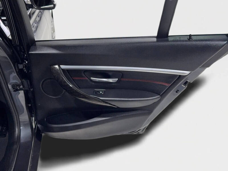 2017 BMW 3 Series 330i