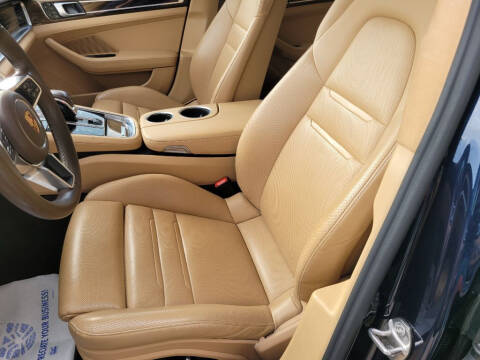 2017 Porsche Panamera Turbo