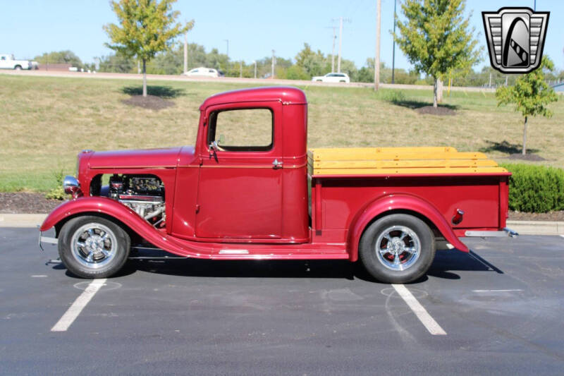 1934 Chevrolet Apache