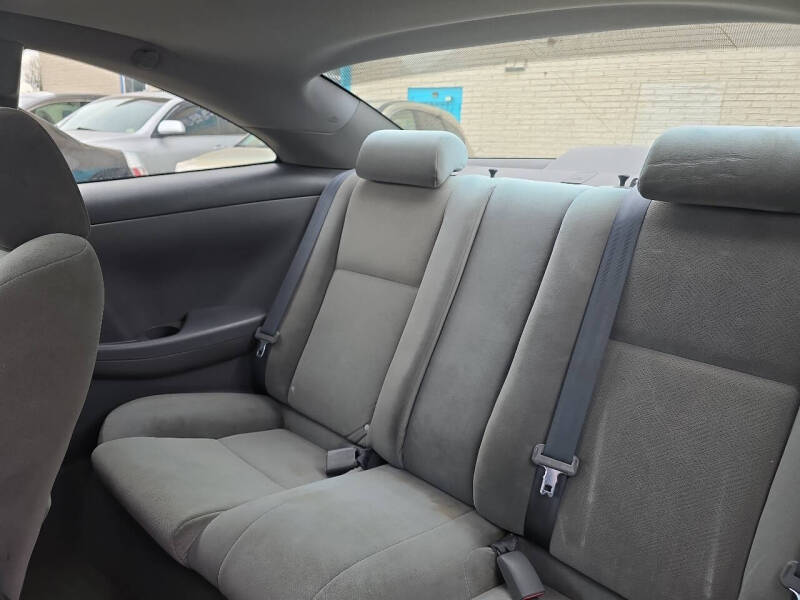 2004 Toyota Camry Solara SLE