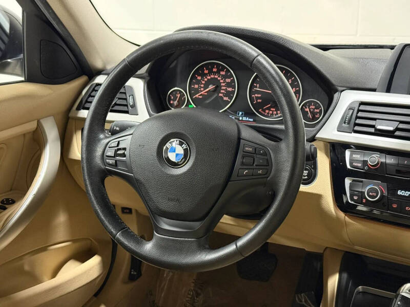 2016 BMW 3 Series 320i