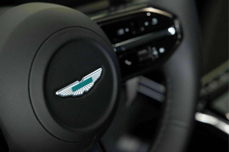 2025 Aston Martin Vantage