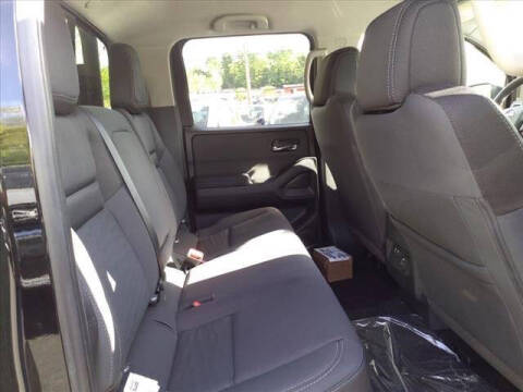 2024 Nissan Frontier SV