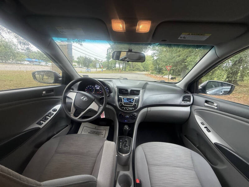 2017 Hyundai Accent SE