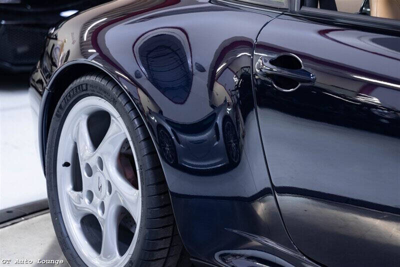 1996 Porsche 911 38