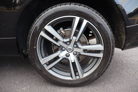 2019 Volvo XC60 T5 Momentum