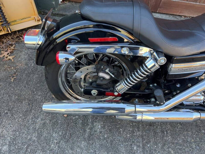 2011 Harley-Davidson dYNA sUPER GLIDE