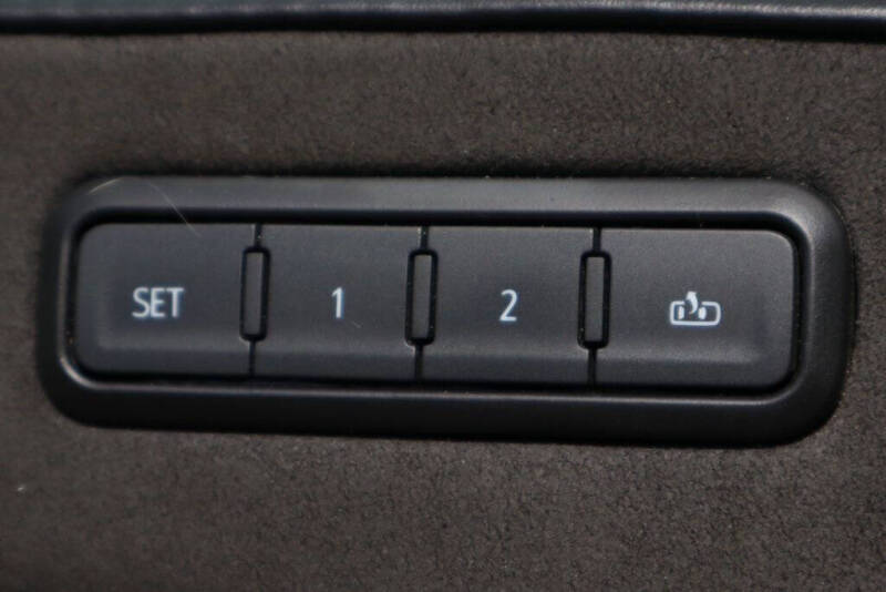 2019 Cadillac Escalade Platinum