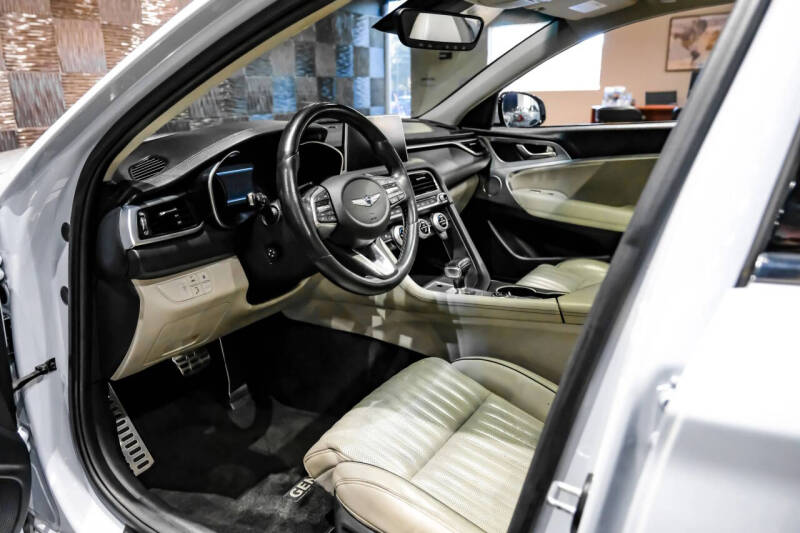 2020 Genesis G70