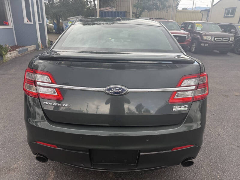 2016 Ford Taurus SHO