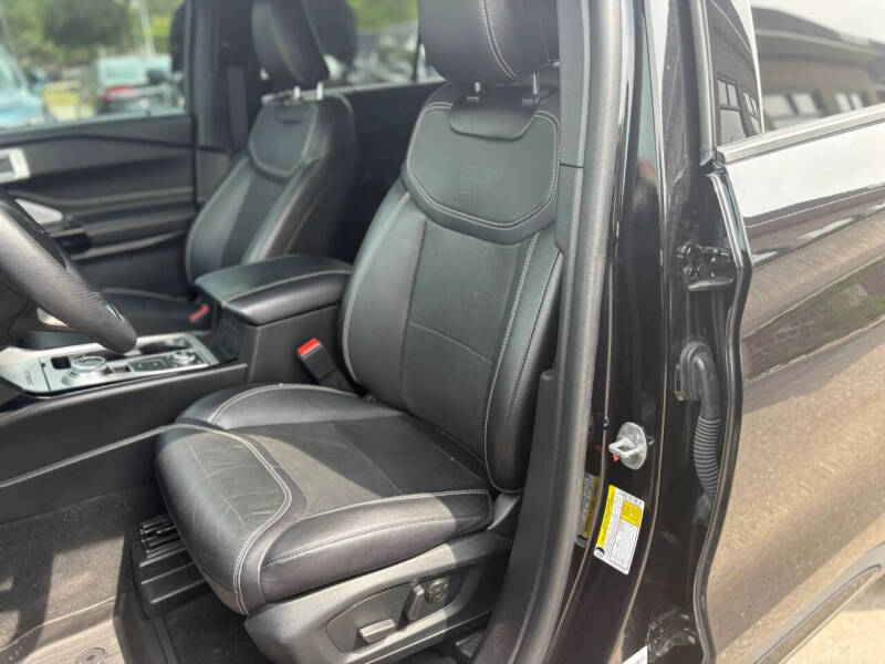 2022 Ford Explorer ST