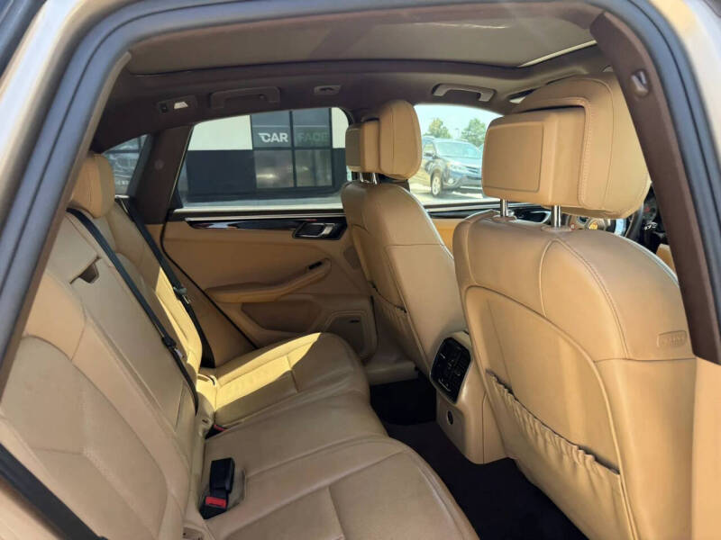 2018 Porsche Macan S