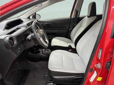 2015 Toyota Prius c One