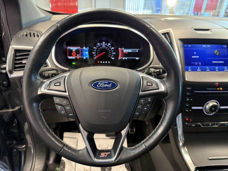 2019 Ford Edge ST
