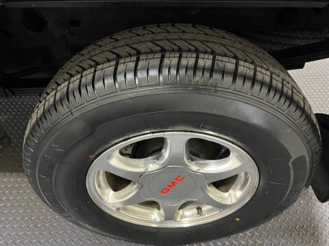 2002 GMC Sierra 1500 Denali