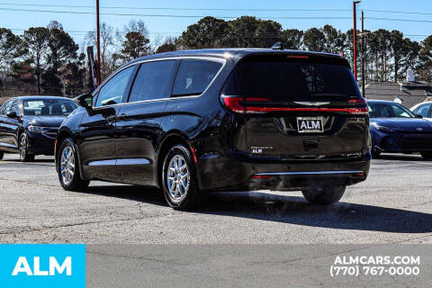 2024 Chrysler Pacifica Touring L
