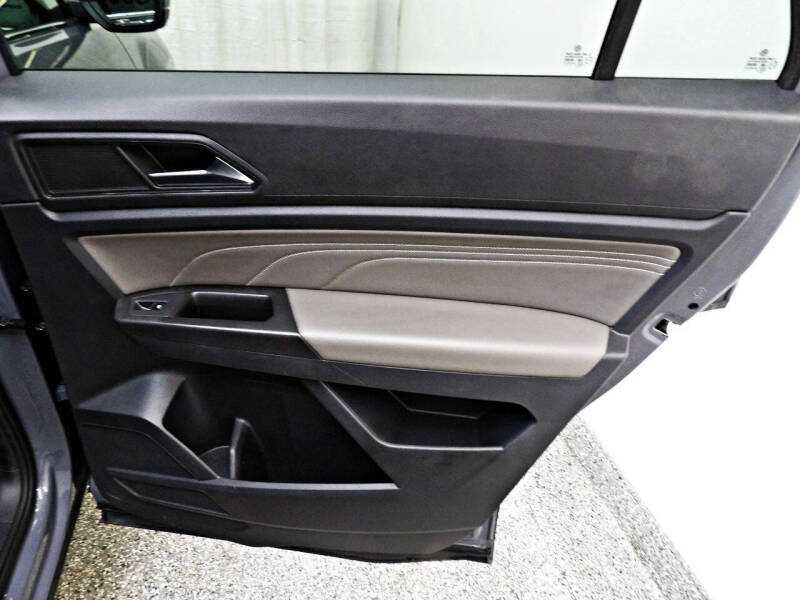 2022 Volkswagen Atlas Cross Sport SE 4Motion