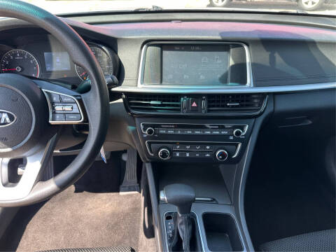 2019 Kia Optima LX