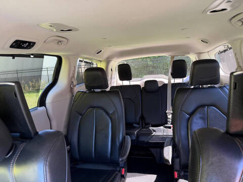 2018 Chrysler Pacifica Touring L Plus