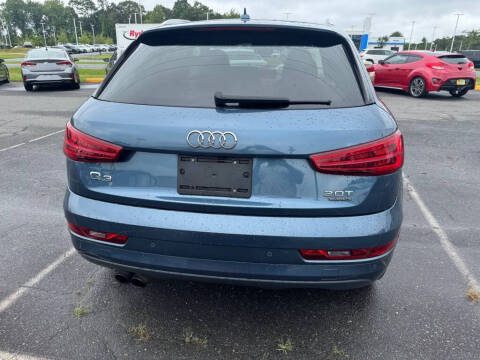 2016 Audi Q3 2.0T quattro Premium Plus