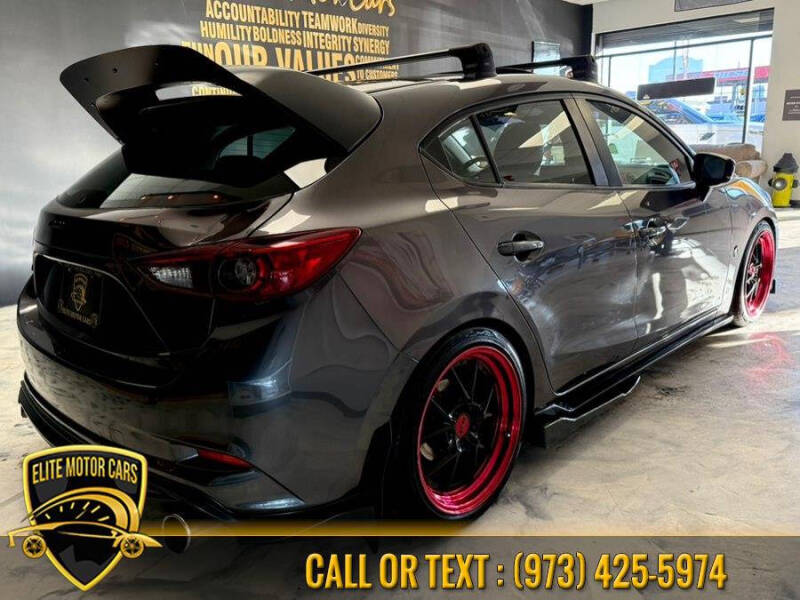 2018 Mazda MAZDA3 Touring