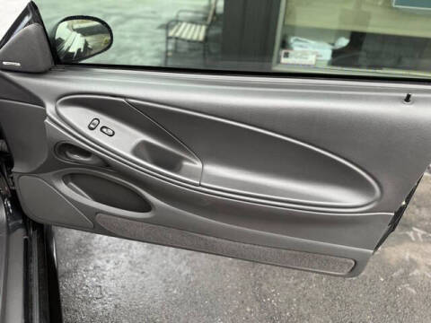 2002 Ford Mustang GT Deluxe