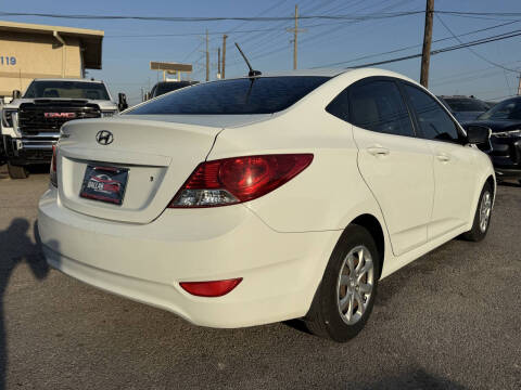 2014 Hyundai Accent GLS