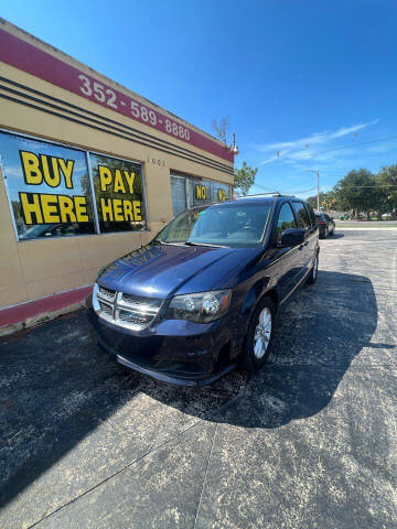 2013 Dodge Grand Caravan for sale at BSS AUTO SALES INC in Eustis FL
