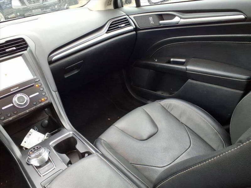 2020 Ford Fusion Energi Titanium