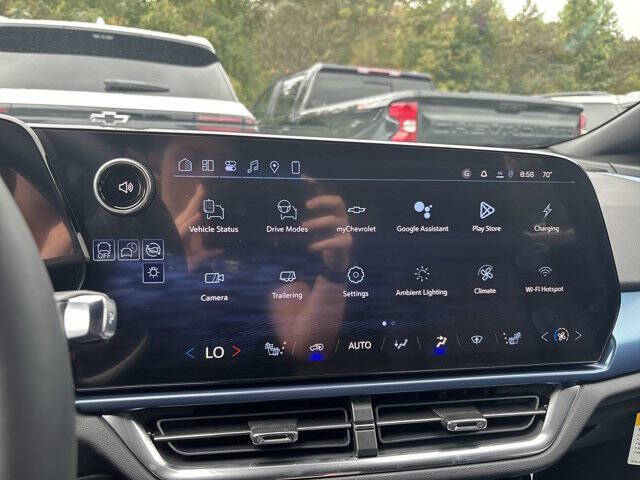 2026 Chevrolet Equinox EV LT 2