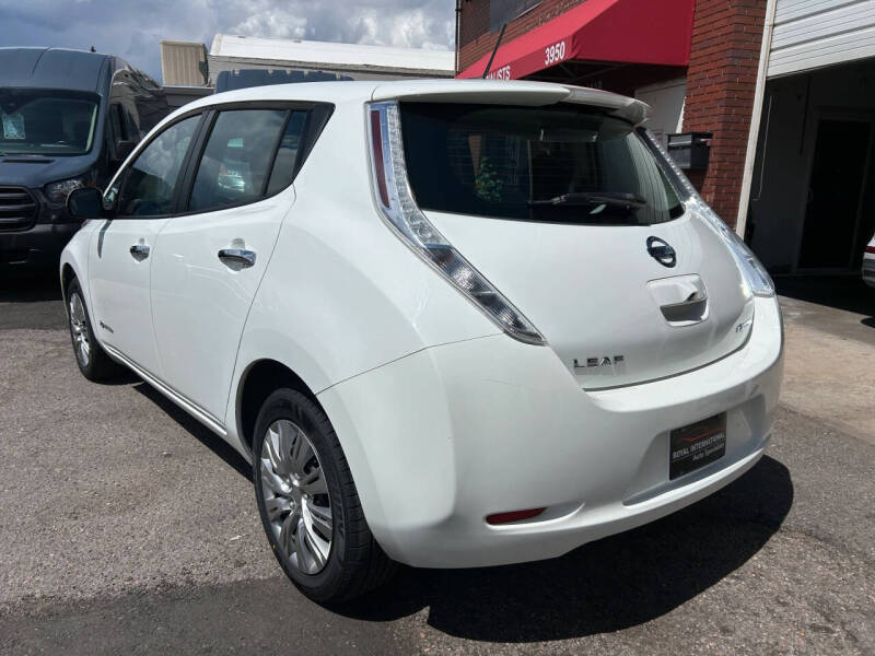 2015 Nissan LEAF